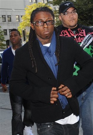 Lil Wayne Court Lil Wayne To Plead Guilty For 8 Months In Jail